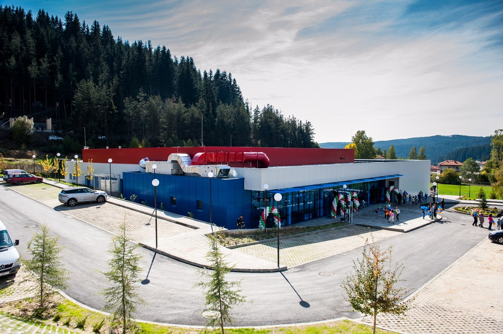 Изграждане и ремонт на спортни съоръжения